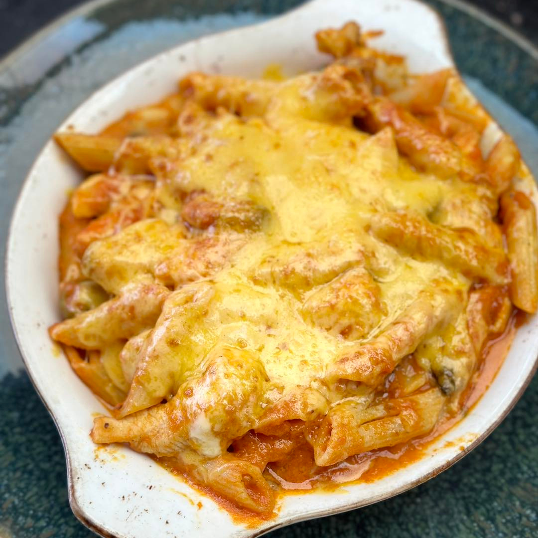 Penne al forno with chicken - Stradale by Apulum