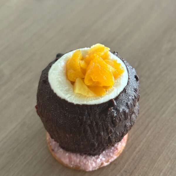 Nuca de cocos cu piure de mango